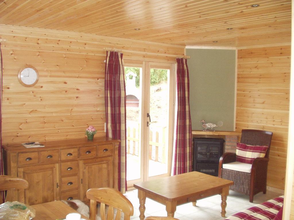 Les Rochettes Pluton 4 Villa Ла Рош ан Арден Екстериор снимка