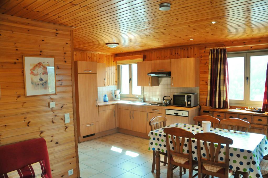 Les Rochettes Pluton 4 Villa Ла Рош ан Арден Екстериор снимка