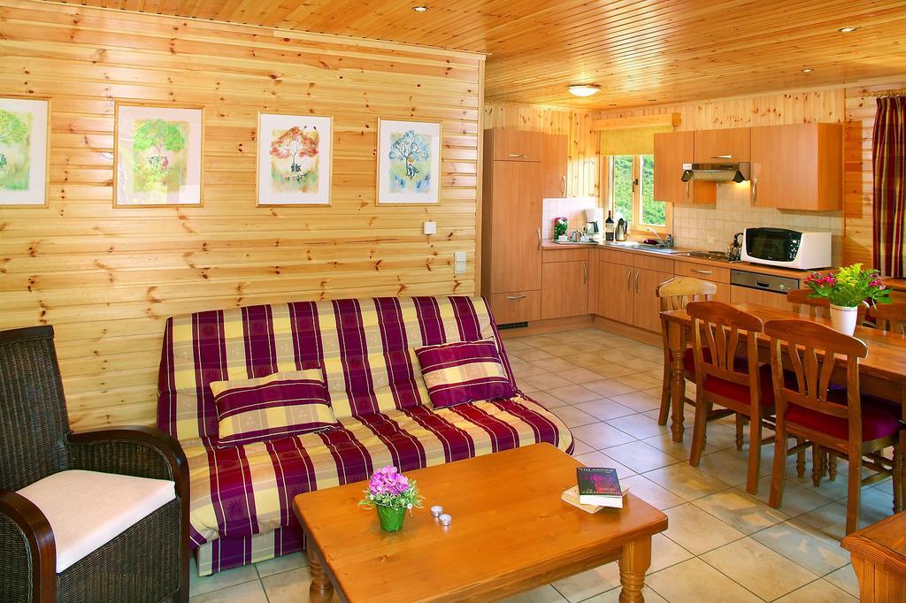 Les Rochettes Pluton 4 Villa Ла Рош ан Арден Екстериор снимка